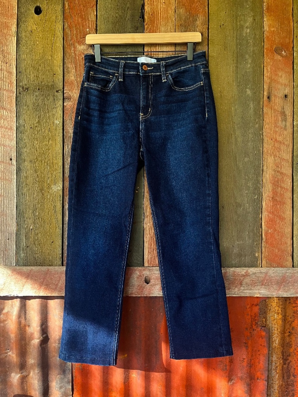 Vervet-Women's-Dark Wash-Bootcut-Ankle-Jeans-Size 29